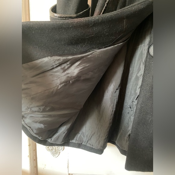 Black wool feminine pea coat - Picture 4 of 7